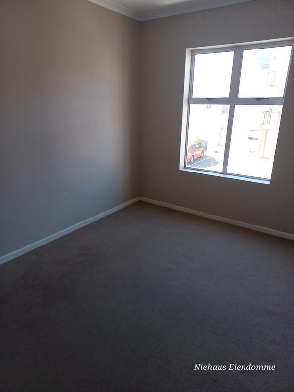 To Let 2 Bedroom Property for Rent in Guldenland Western Cape